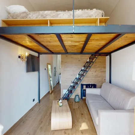 Luxury House Samy شقة *